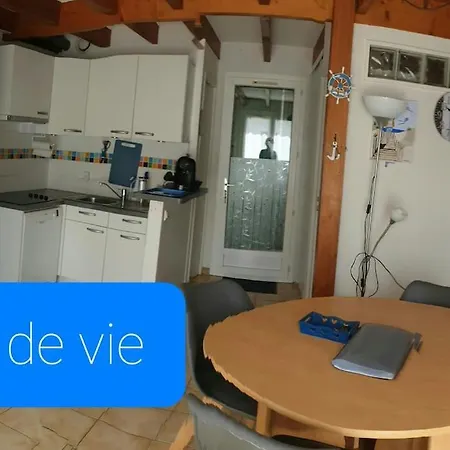 펜션 Maison De A Louer A 200m De La !