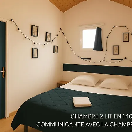 Holiday home Maison De Hameau De La Grande Baie A 200m De La !
