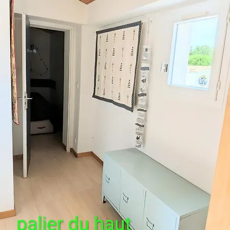 Maison De Hameau De La Grande Baie A 200m De La ! Semesterbostad *